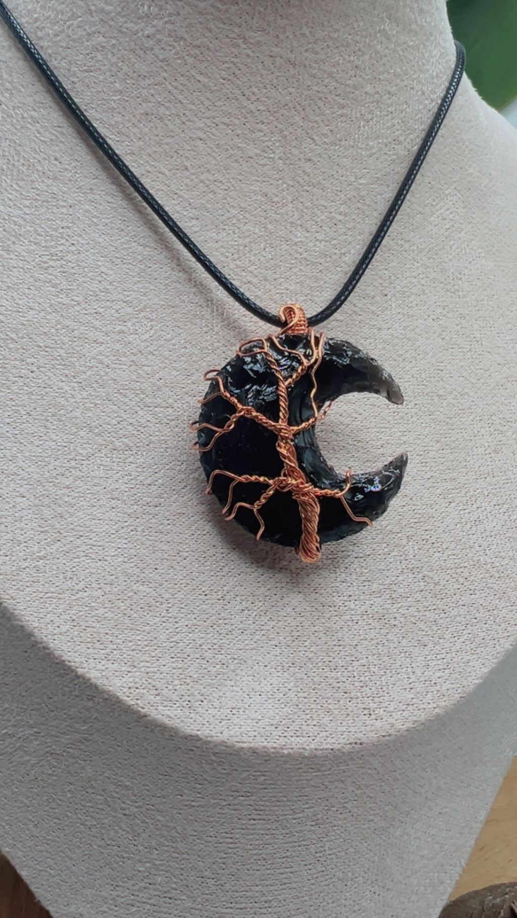 Obsidian Crescent Moon – Tree of Life Necklace
Protection • Grounding • Ancestral Wisdom