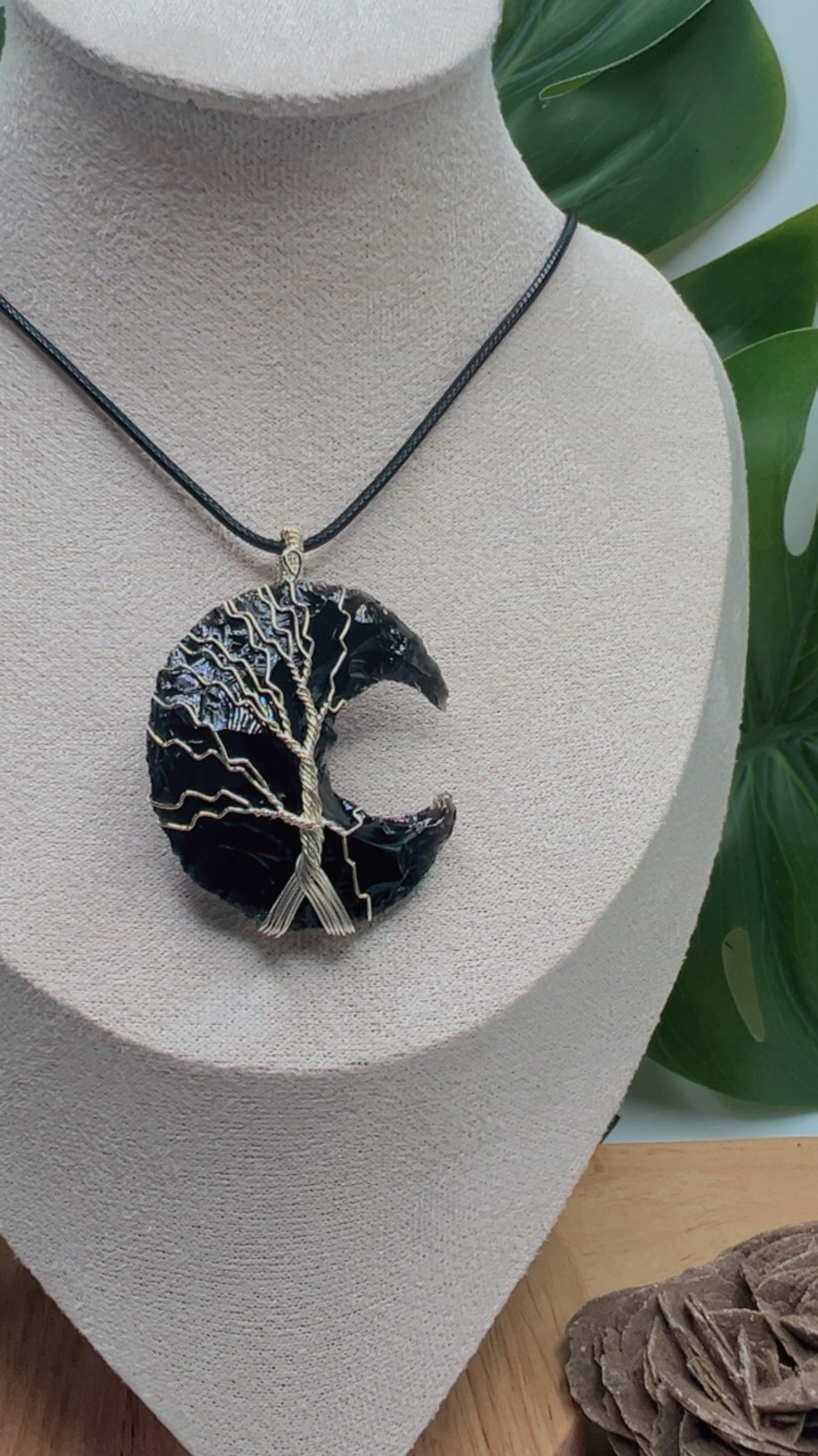 Obsidian Crescent Moon – Tree of Life Necklace
Protection • Grounding • Ancestral Wisdom