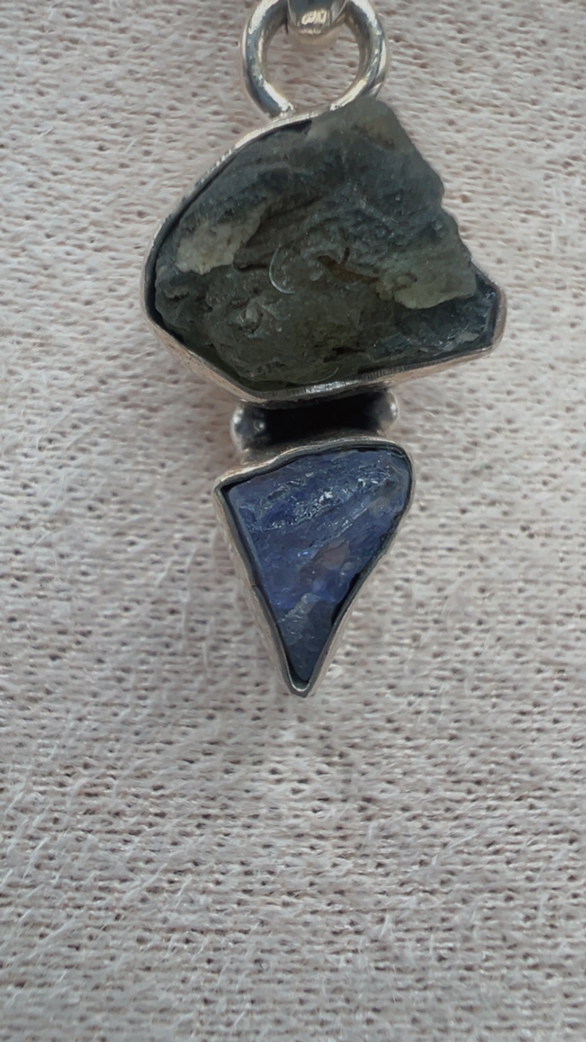 Starseed Sovereign Pendant
Moldavite × Tanzanite · Higher Wisdom · Divine Purpose